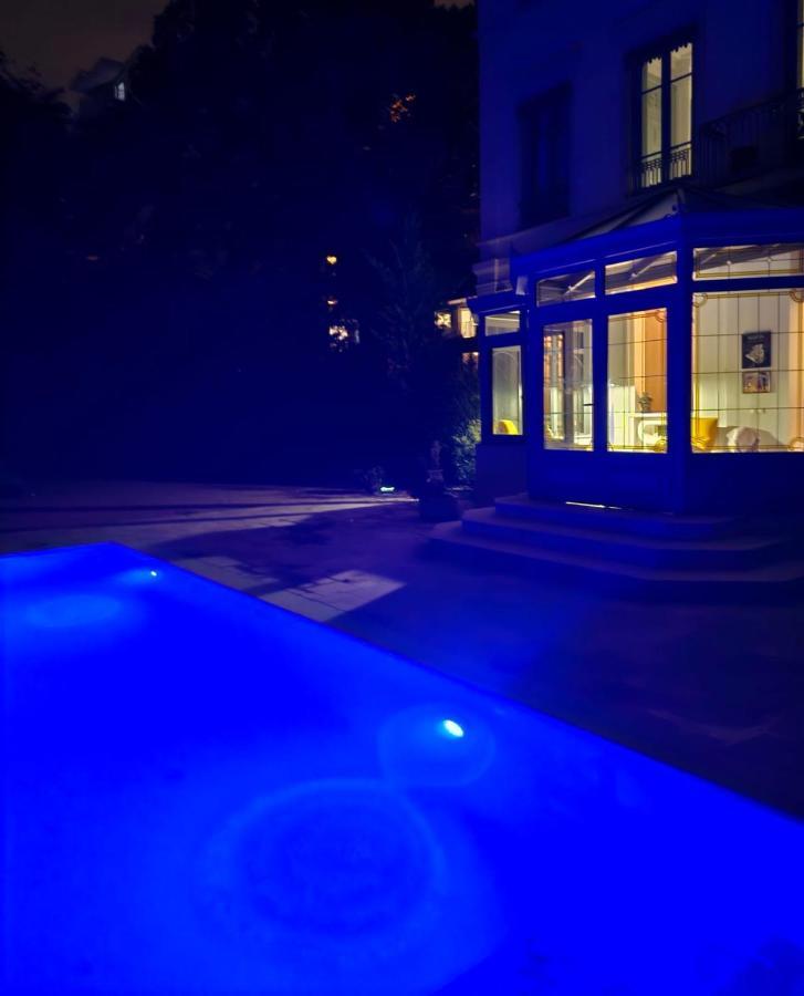 Chateau Grandclement Lyon Villeurbanne Niveau Rdc - Tresor Cache En Ville Avec Vue Piscine Et Parc Bagian luar foto